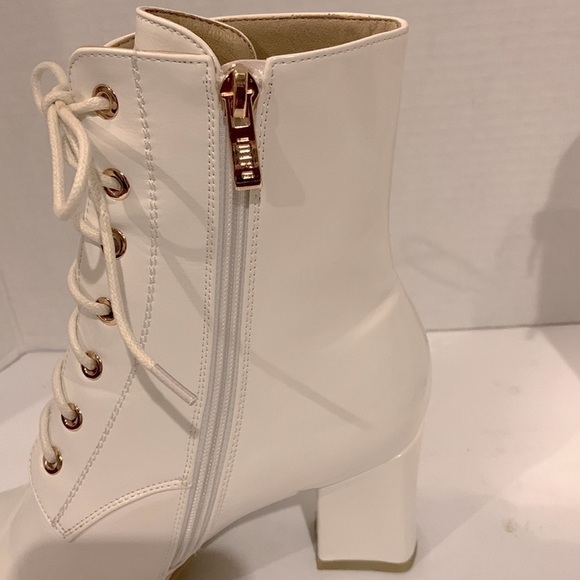 IDIFU White Lace Up Ankle Boot - SZ 6.5 - Picture 4 of 11